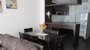 In-room dining - Apartamento Condominio Neohaus,4 Personas (La Serena)