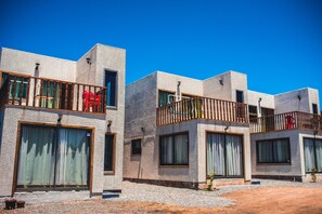 Front of property - Cabanas Rokar Para 4 pax , 2 Habitacione (Pichilemu)