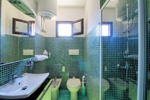 Shower, towels - Villa Paradise (Gagliano del Capo)