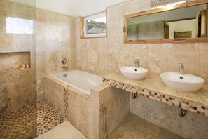 Signature-Villa, 3 Schlafzimmer, eigener Pool | 3 Schlafzimmer, kostenloses WLAN