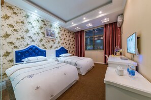 デ�ラックス ツインルーム (with Air Conditioning) | デスク、防音設備、WiFi (無料)