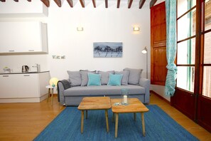 公寓, 1 间卧室, 阳台 | 客厅 | 42-英寸纯平电视 （配备有线频道）、电视