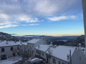 Double Room | View from room - Posada el Parral - Hostel (Benaocaz)