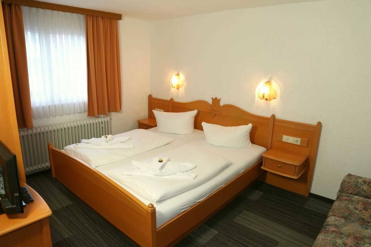 Triple Room | Premium bedding, in-room safe, free cots/infant beds, free WiFi