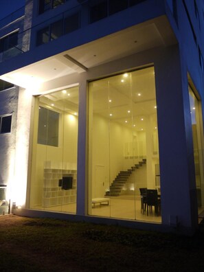 Exterior - The Seventeen Apartment Hotel (Kampala)