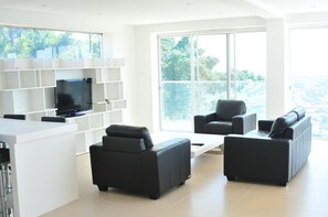 Apartemen, 2 kamar tidur | Pemandangan dari kamar