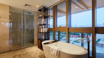 Panoramic Suite, 1 Bedroom, Lake View, Lakeside | Bathroom | Shower, free toiletries, hair dryer, slippers