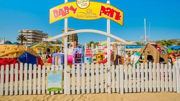 Private beach nearby, windsurfing, beach bar