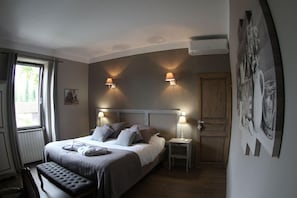 Double Room, Hill View