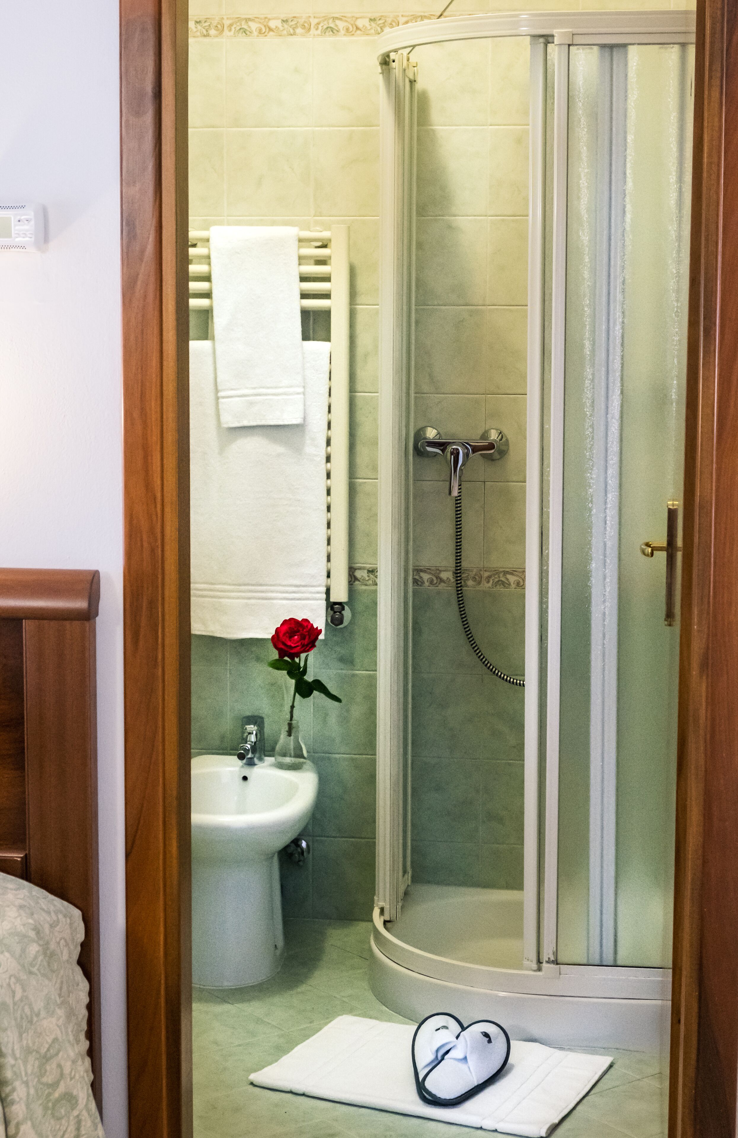 twin room | minibar, desk, soundproofing, free wifi