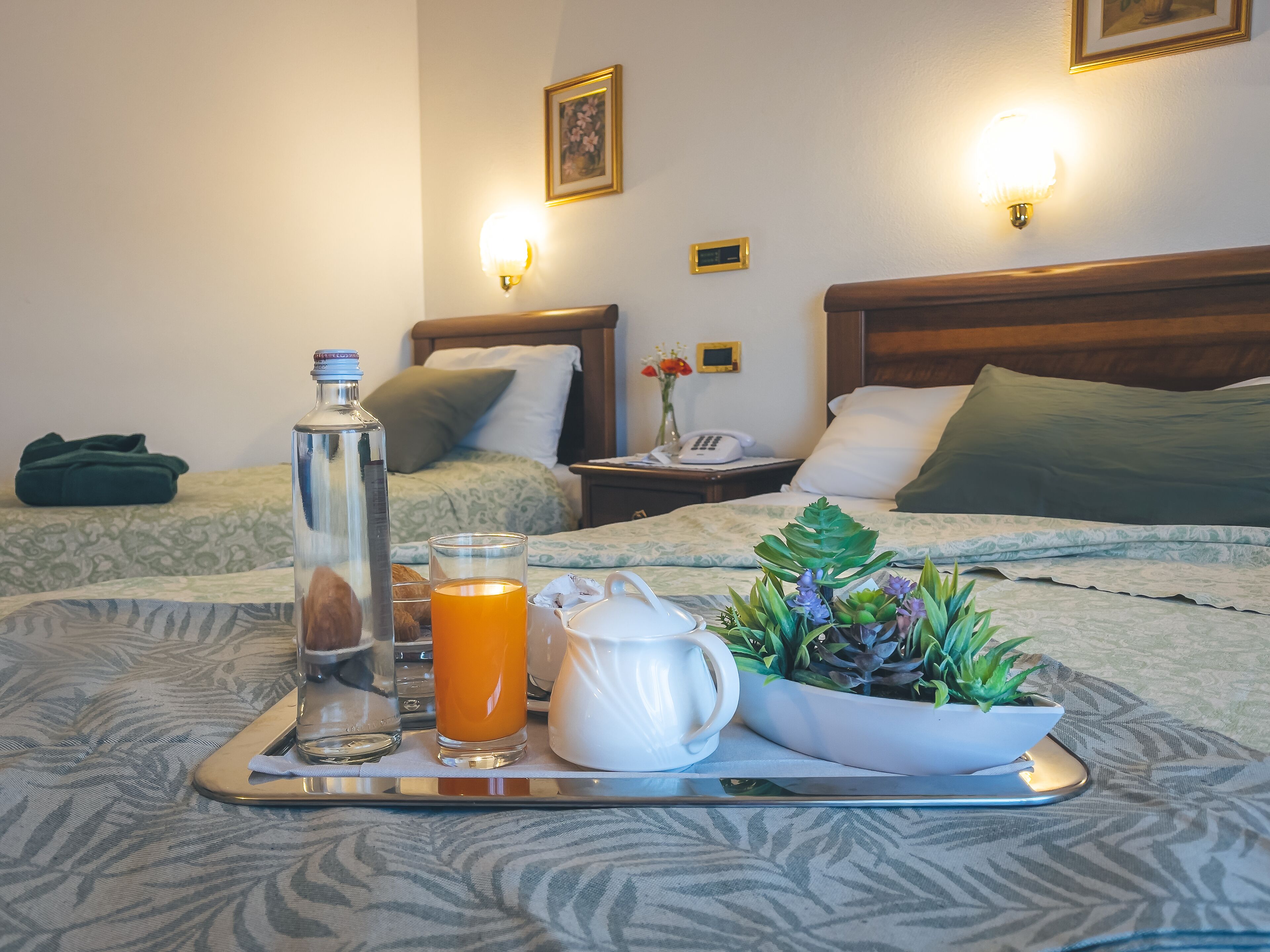 triple room | minibar, desk, soundproofing, free wifi