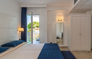 Chambre Double Classique | Minibar, coffres-forts dans les chambres, bureau, chambres insonorisées