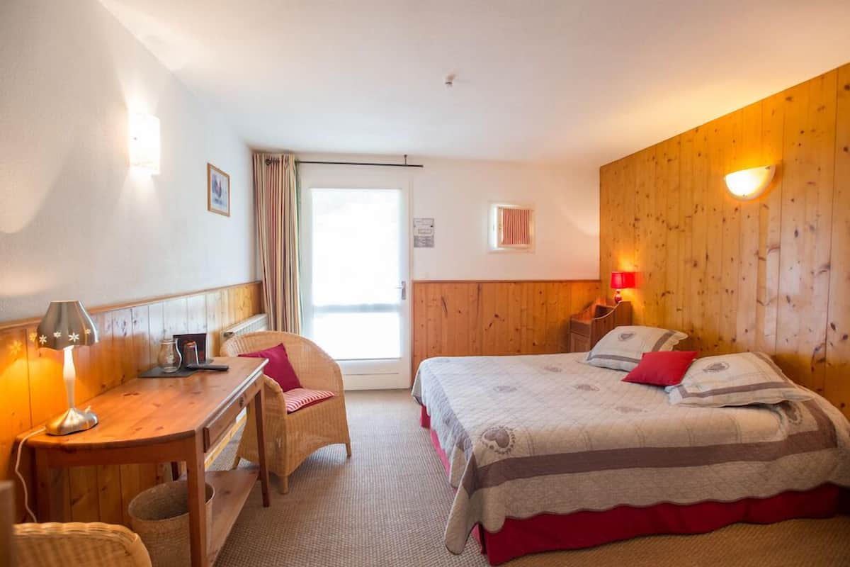 2 Schlafzimmer, Schreibtisch, kostenloses WLAN, Bettwäsche