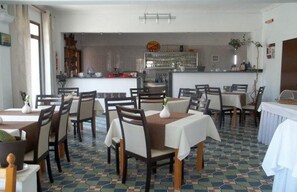 Daily buffet breakfast (EUR 20 per person)