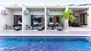 House | Terrace/patio