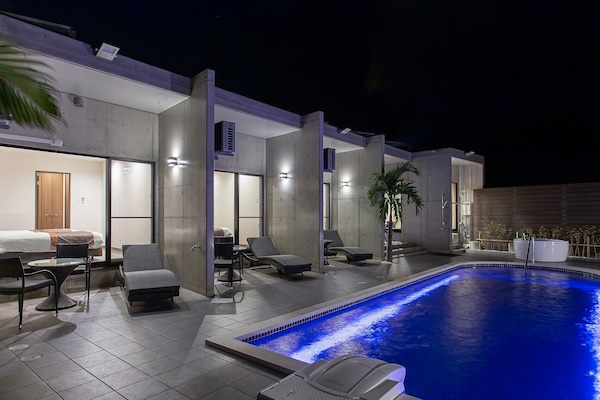 Nhà | Hồ bơi riêng