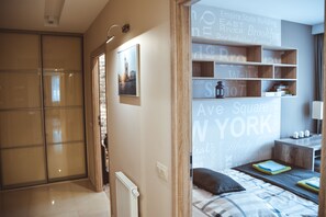 2 bedrooms, desk, soundproofing, iron/ironing board