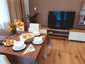 Comfort Apartment | In-room dining
