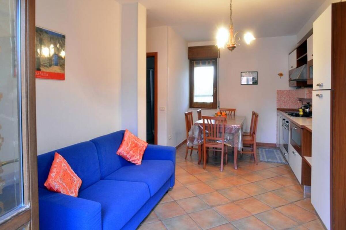 Apartment, 2 Bedrooms | Living area