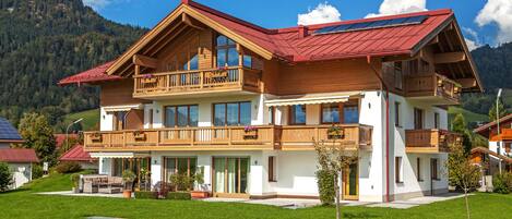 Bagian depan properti