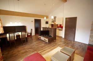 Apartment, Mehrere Betten (Similaun 3) | Wohnzimmer | Flachbildfernseher, DVD-Player