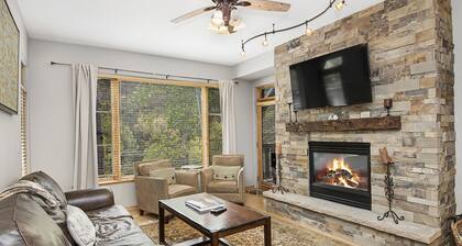 Aspenwood Lodge #205 2 Bedroom Condo by RedAwning