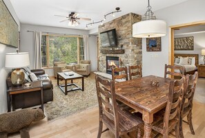 公寓客房, 2 間臥室 | 用餐區