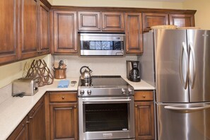 Condo, 2 Bedrooms | Private kitchen | Fridge, microwave, oven, dishwasher