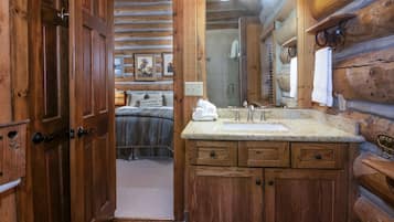 Townhome, 2 Bedrooms | Bathroom | Hair dryer, towels, toilet paper