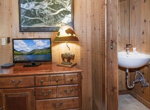 Interior - Timbercreek #8b 2 Bedroom Home by RedAwning (Vail)