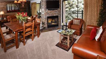 Condo, 1 Bedroom | Interior