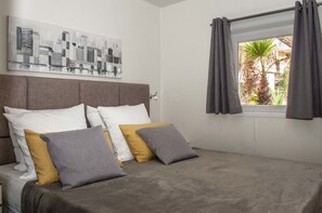 Tallelokero huoneessa, yksilöllisesti sisustettu