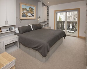 Condo, 4 Bedrooms | 4 bedrooms, iron/ironing board, free WiFi - Riva Ridge 630 4 Bedroom Condo by RedAwning (Vail)