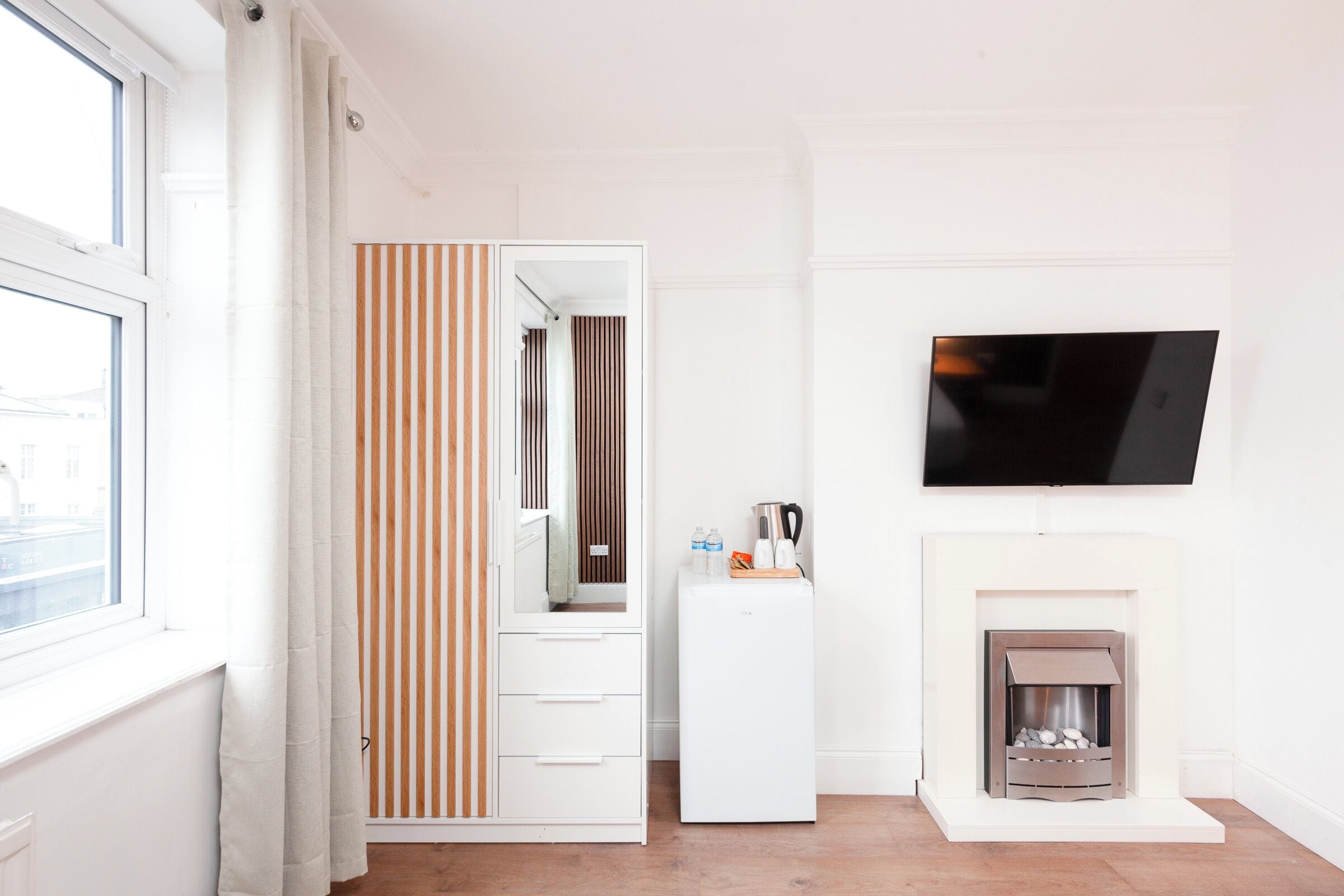 Suite | Literie de qualité, lit avec matelas en mousse à mémoire, coffre-fort