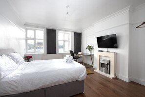 Three Bedrooms Apartment | Biancheria da letto di alta qualità, materassi in memory foam