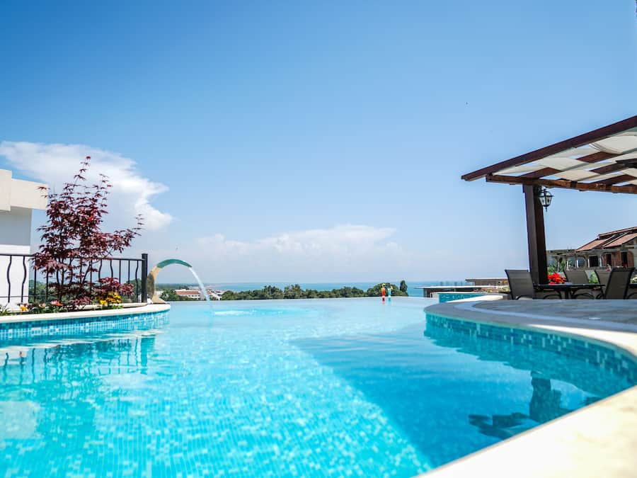 Außenpool (je nach Saison geöffnet)