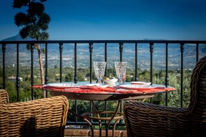 Desayuno completo incluido todos los días