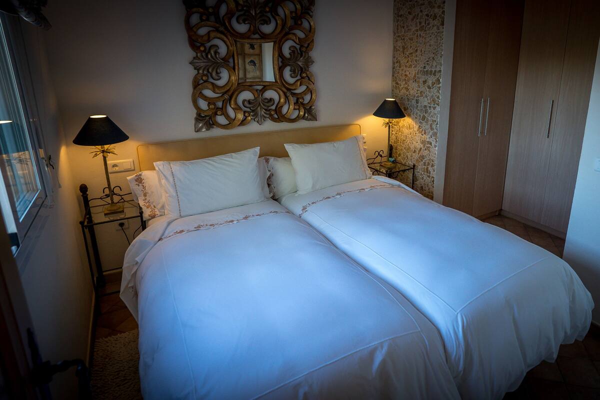 Little house, 1 bedroom (Sonrisa) | 1 bedroom, Egyptian cotton sheets, premium bedding, blackout drapes