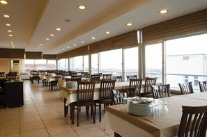 Breakfast, lunch, dinner served; Turkish cuisine  - Grand Hotel Aksehir (Aksehir)