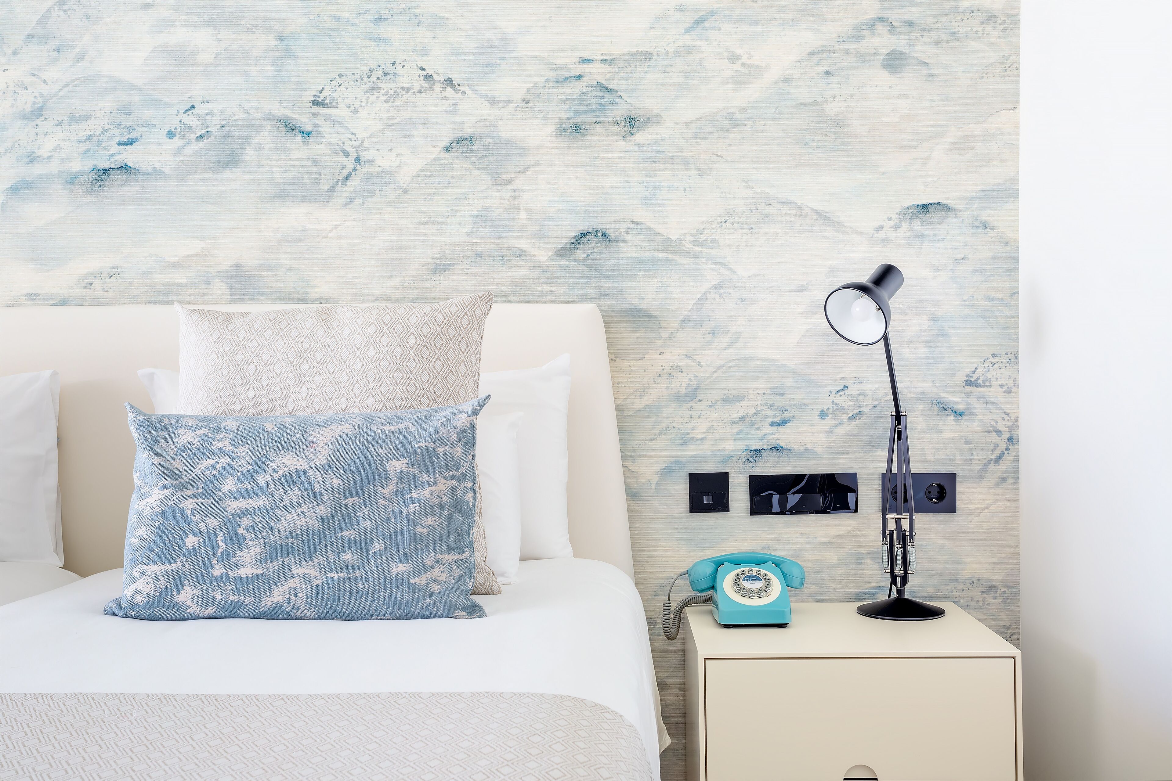 1 bedroom, premium bedding, minibar, in-room safe