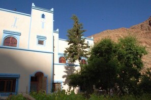 Front of property - Dar Tiwira - Hostel (Toudgha El Oulia)