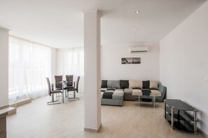 Living area - Black Sea Breeze (Byala)