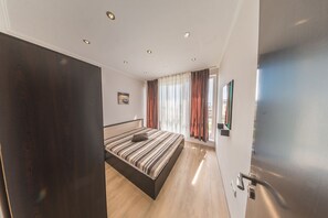 Iron/ironing board, free cribs/infant beds, free WiFi, bed sheets - Black Sea Breeze (Byala)