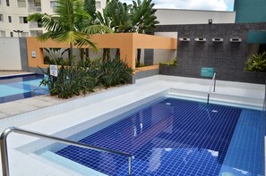 Outdoor pool - Locar Caldas Premier Residence (Caldas Novas)