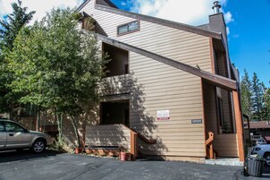 Condo, 1 Bedroom | Front of property