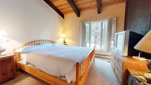 Condo, 4 Bedrooms | 4 bedrooms, free WiFi