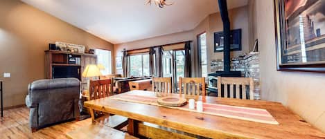 Condo, 2 Bedrooms | Private kitchen | Full-size fridge, microwave, oven, stovetop