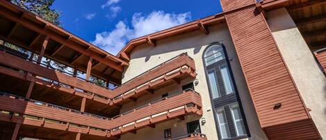 Condo, 2 Bedrooms | Exterior