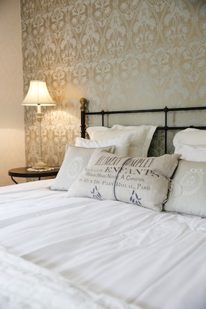 Comfort Double Room (Hotel, Private bathroom) | Laptop workspace, iron/ironing board, cribs/infant beds, rollaway beds
