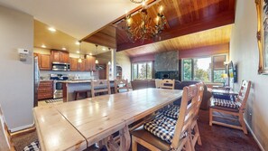 Apartment, 3 Schlafzimmer | Speisen